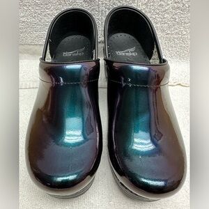 Dansko Professional Cobalt Prism Patent Leather Clogs